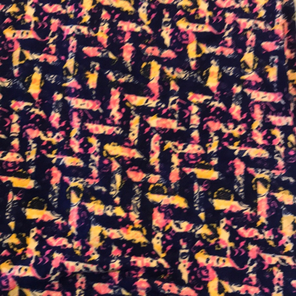 Lularoe leggings tall and curvy